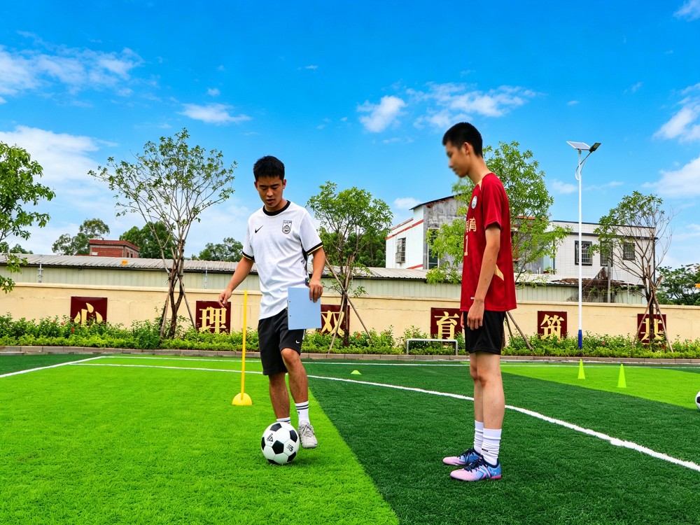 江苏常州青少年叛逆改变学校怎么联系?本地寄宿素质培育机构选择指南